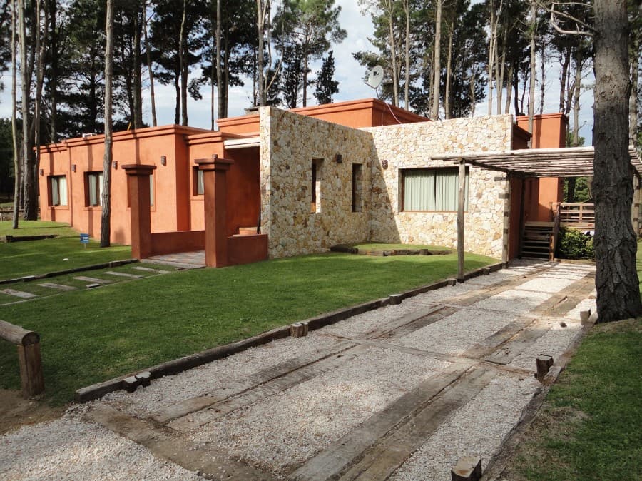 Casa de arquitectura moderna diseñada por Martín Varvasini